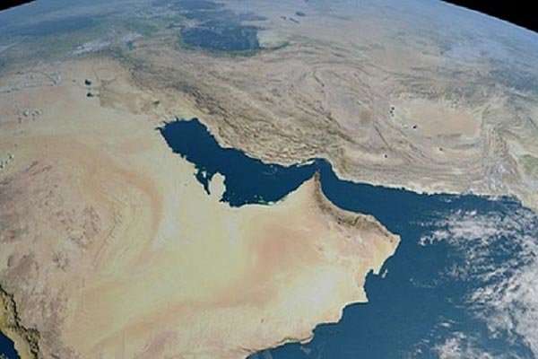 ۲۰۰۰ سند درباره خلیج فارس و مناطق نفتی در اختیار داریم