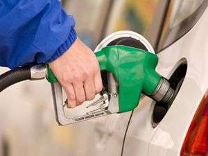 روزانه چند لیتر بنزین در ایران مصرف می‌شود؟
