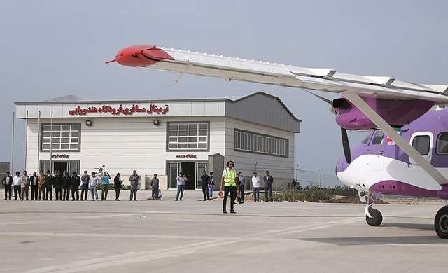 جدیدترین فرودگاه کشور در جزیره هندورابی افتتاح شد