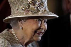 به‌روزرسانی متن سخنرانی ملکه انگلیس برای جنگ جهانی سوم از 34 سال پیش