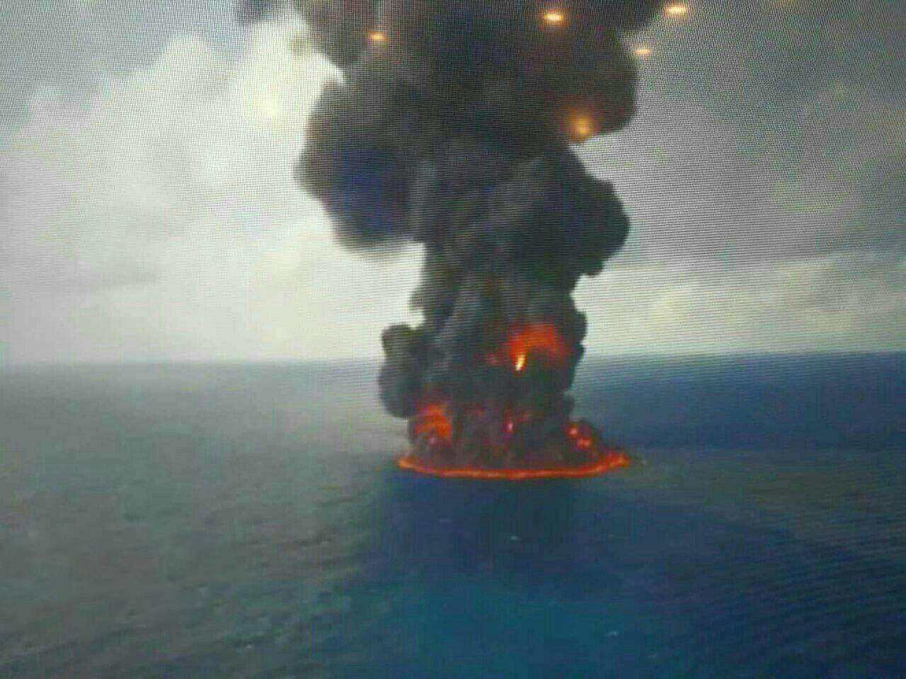 آتش در نفتکش ایرانی از لحظاتی پیش دوباره فوران کرد