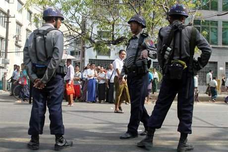 انفجار ۳ بمب در ایالت ناآرام راخین در میانمار
