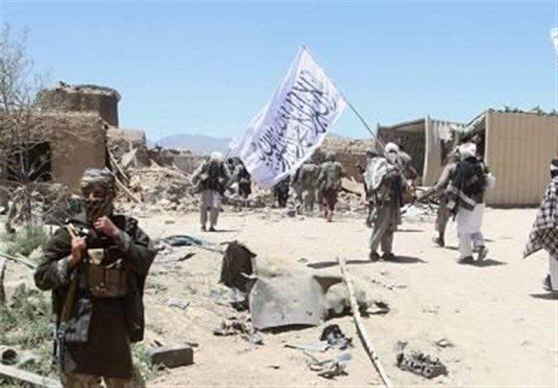 پیوستن پلیس‌های محلی به طالبان در افغانستان