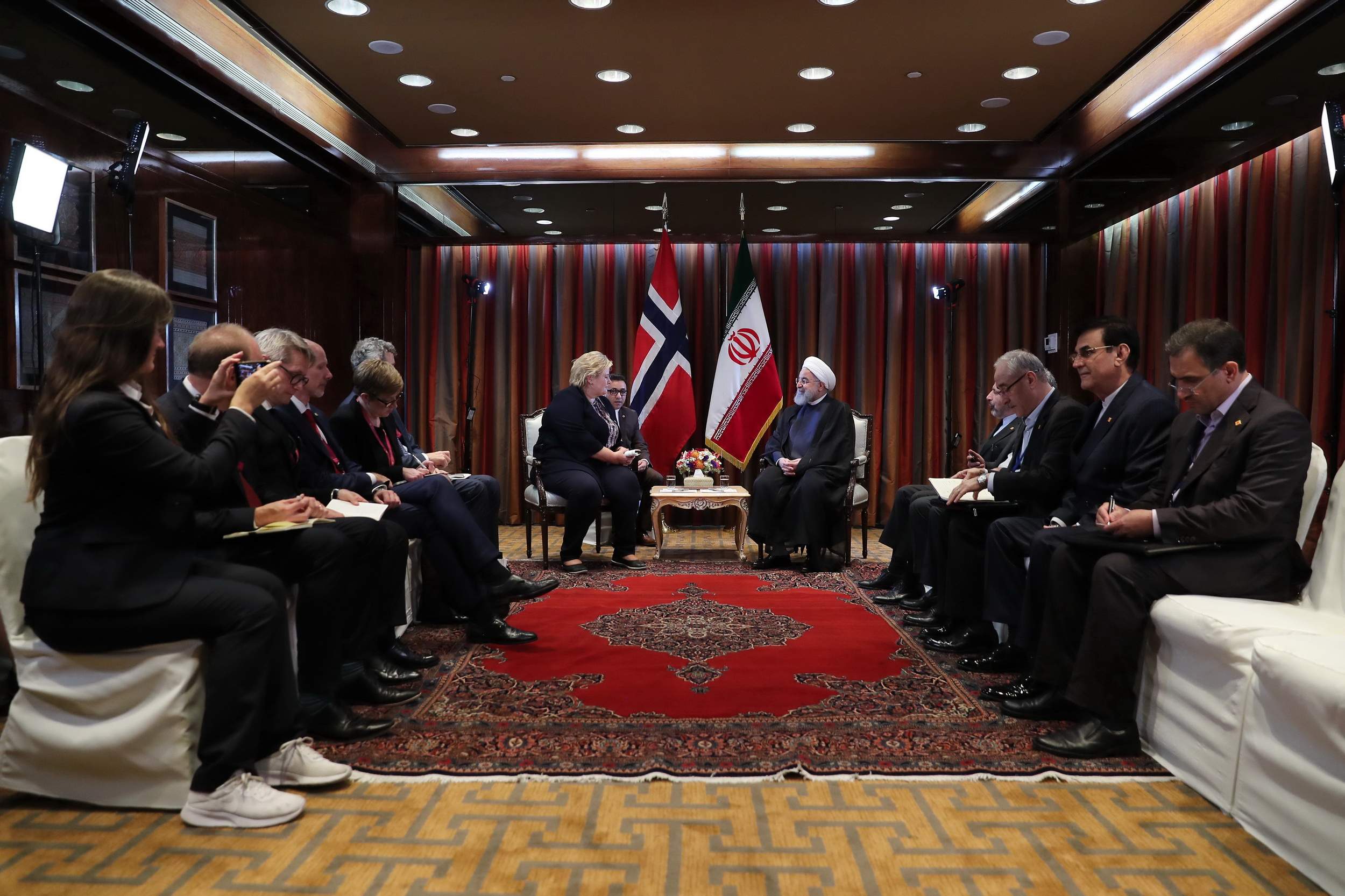 روحانی در دیدار نخست وزیر نروژ: در توافقی می مانیم که منافعمان را تامین کند