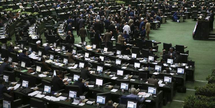طرح تنبیه کشورهای همکار آمریکا در اعمال تحریم علیه ایران