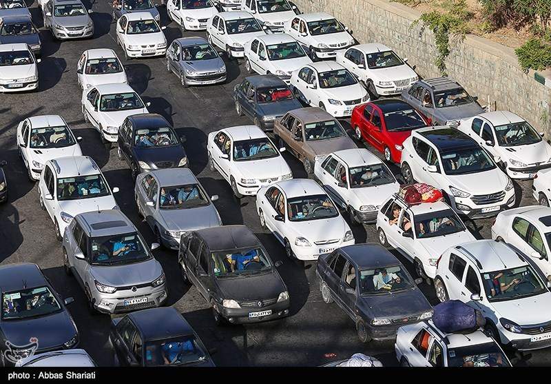 بارش باران در ۵ جاده/ ترافیک در ورودیهای تهران