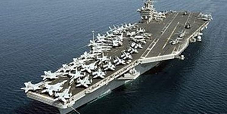 ناو هواپیمابر آمریکایی وارد خلیج فارس شد/قایق‌های ایران شناور آمریکایی را تعقیب کردند