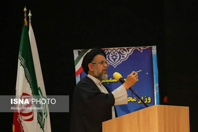 وزیر اطلاعات: ملت ایران سختی‌ها و گرانی‌ها را تحمل می‌کند اما زانو نمی‌زند