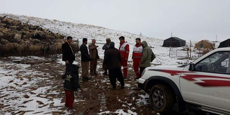 وقوع برف و کولاک در 25 استان