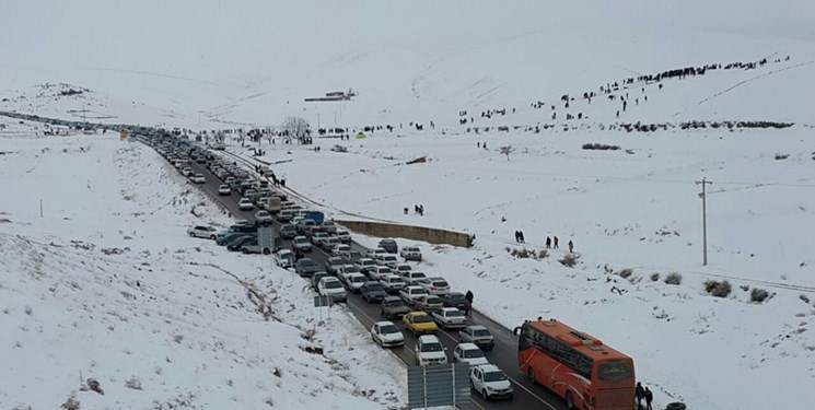 وقوع سیل، برف و کولاک در 24 استان