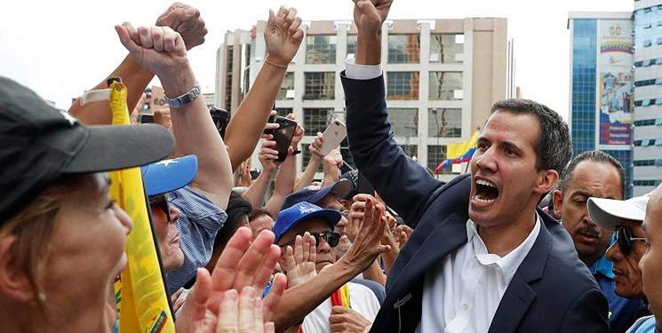 دعوت رهبر مخالفان ونزوئلا از مردم برای کودتا علیه مادورو
