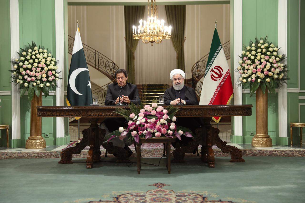 نخست وزیر پاکستان:مهم‌ترین دلیل سفر من به ایران مسئله تروریسم بود