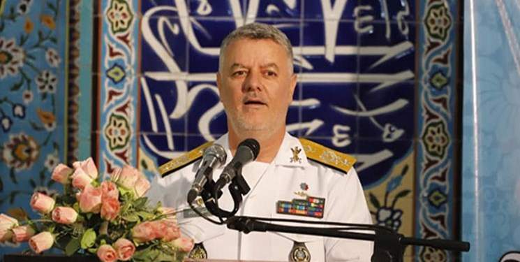 فرمانده نیروی دریایی ارتش:حضور آمریکایی‌ها در خلیج‌فارس نمایشی و بی‌فایده است