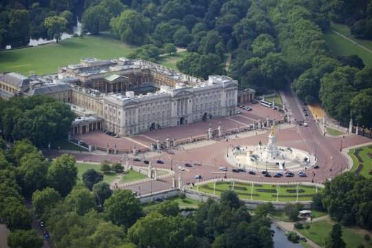 بزرگترین گاف امنیتی کاخ سلطنتی انگلیس در چهار دهه اخیر