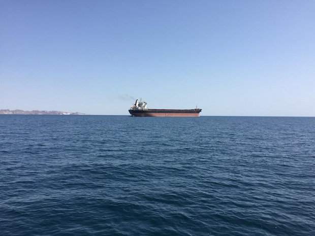 احتمال اصابت موشک به نفتکش ایرانی در دریای سرخ/کشتی در شرایط پایدار قرار دارد